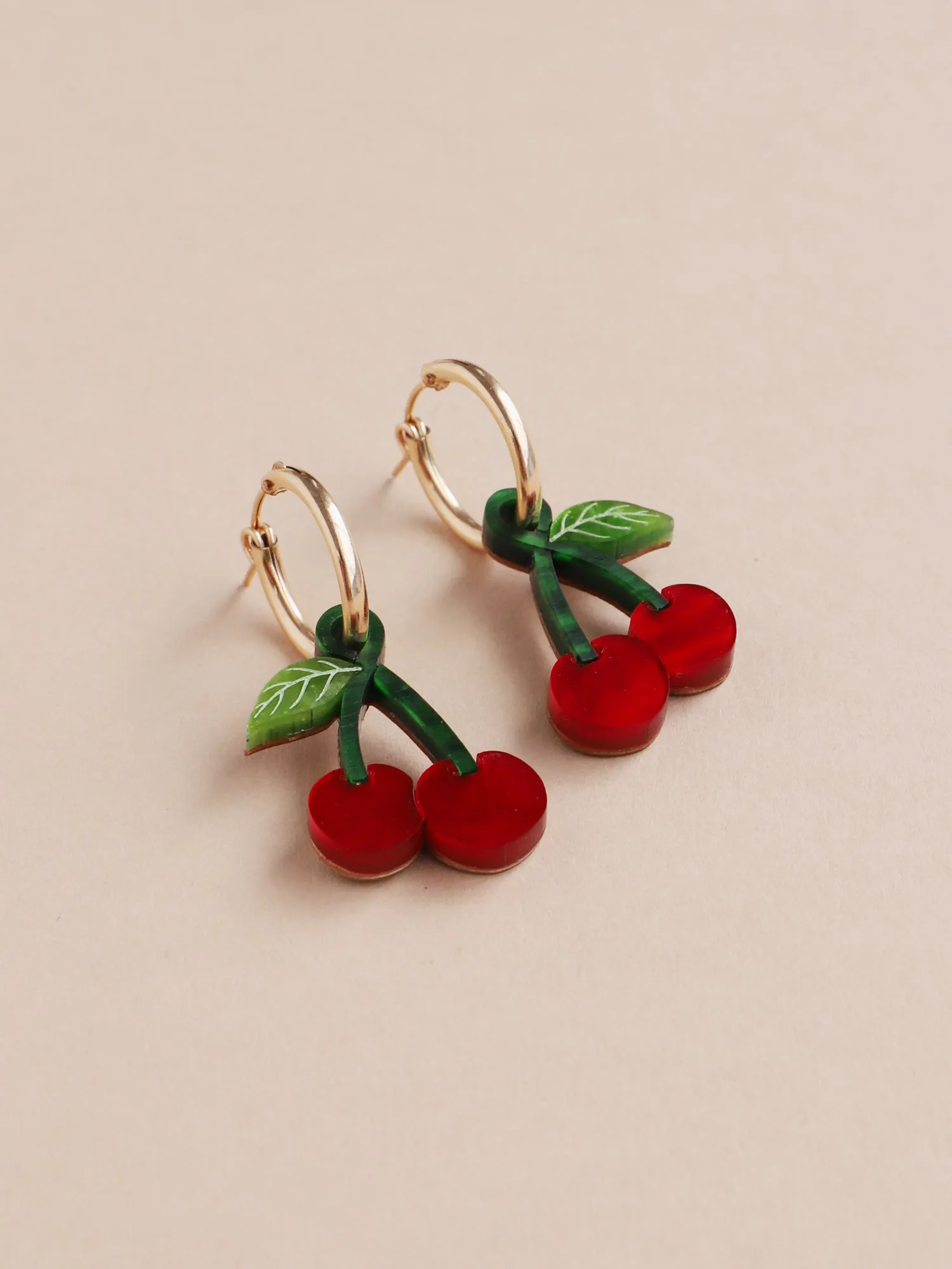 CHERRY HOOPS